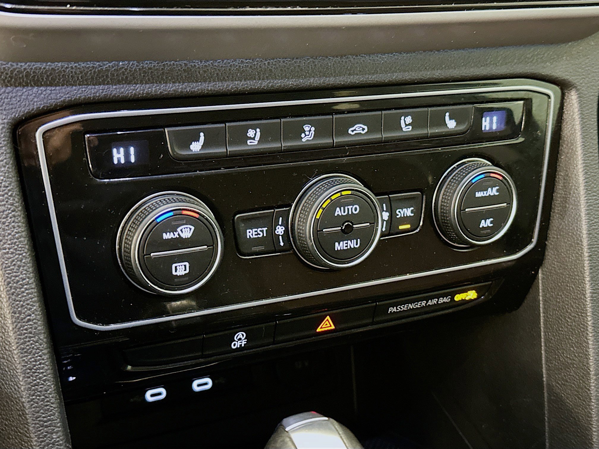 Used 2021 Volkswagen Atlas SEL Premium image 24