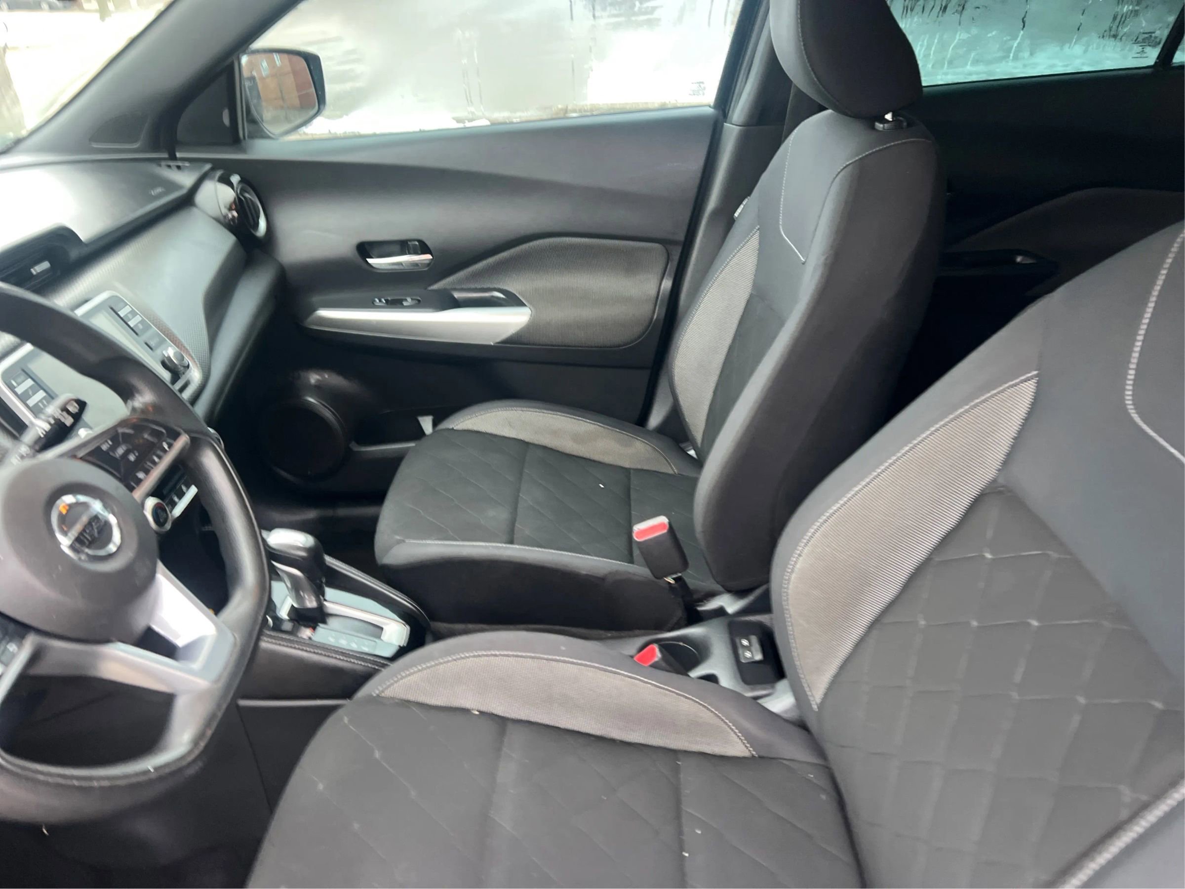 Used 2019 Nissan Kicks SV FWD image 10
