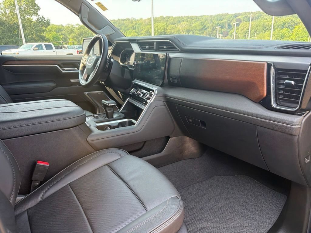 Certified 2025 GMC Sierra 1500 Denali AWD/4WD image 32