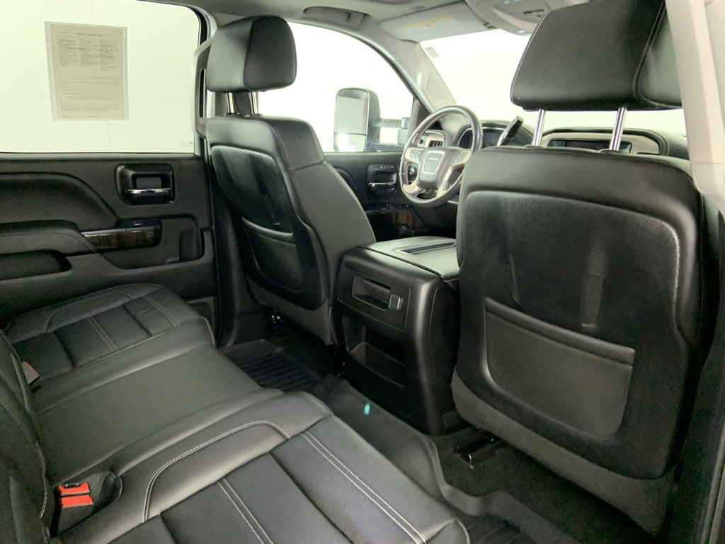 Used 2015 GMC Sierra 3500 Denali image 25