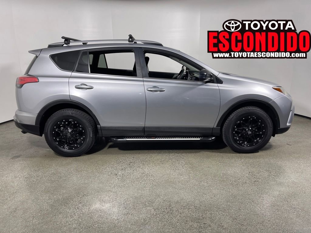 Used 2016 Toyota RAV4 LE image 1