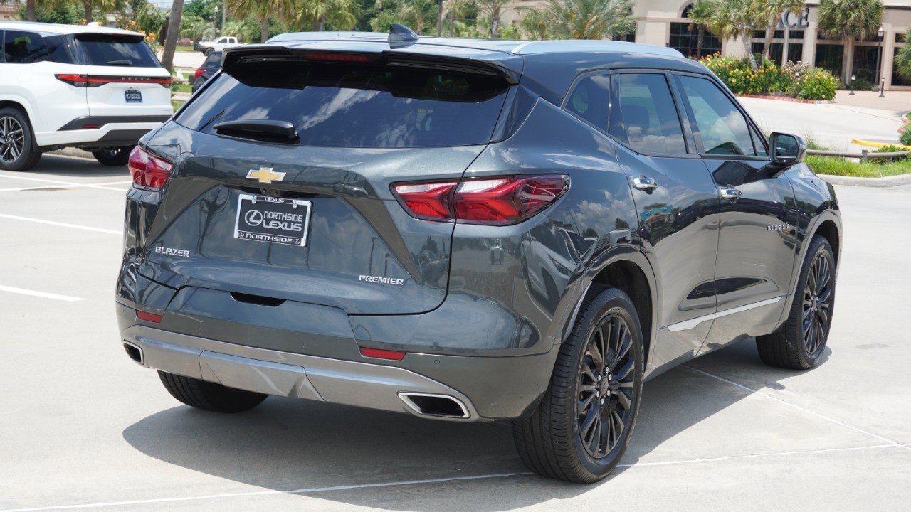 Used 2020 Chevrolet Blazer Premier w/ Driver Confidence II Package FWD image 6