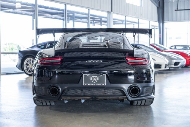 Used 2019 Porsche 911 GT2 RS w/ Weissach Package RWD image 5