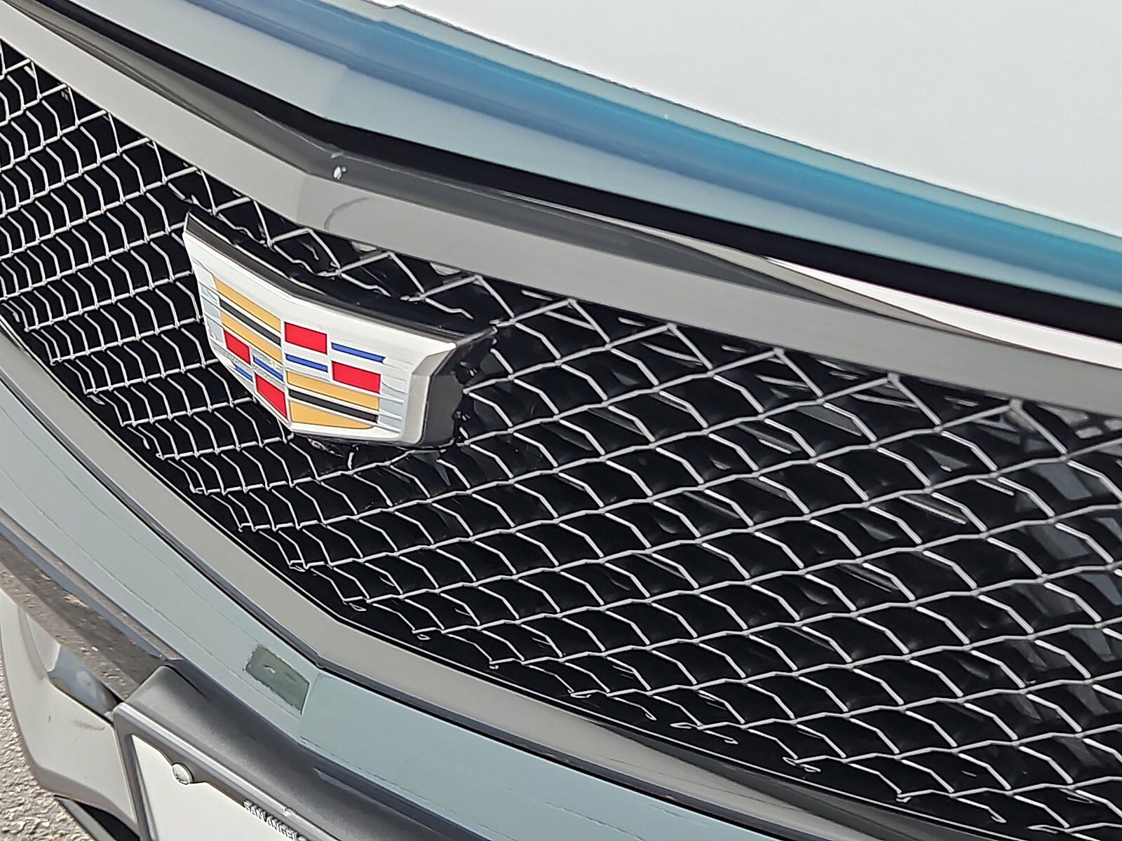 Certified 2025 Cadillac XT4 Sport FWD image 8