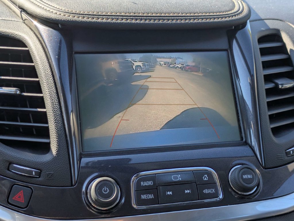 Used 2018 Chevrolet Impala LT FWD image 22