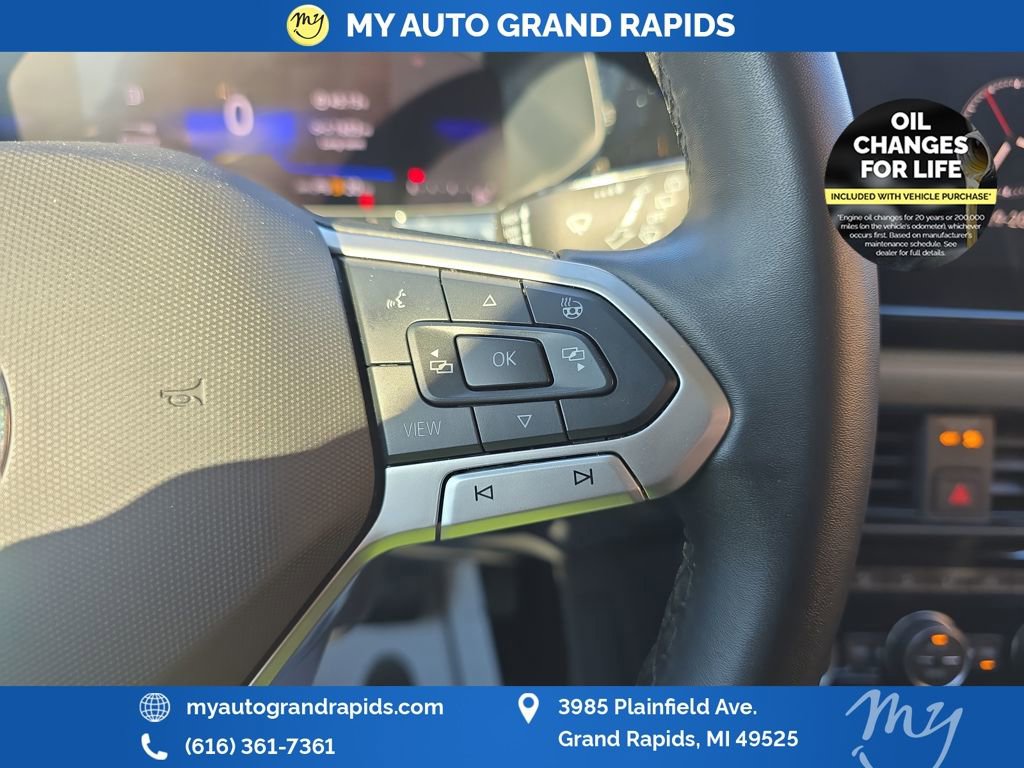 Used 2024 Volkswagen Taos SE image 15