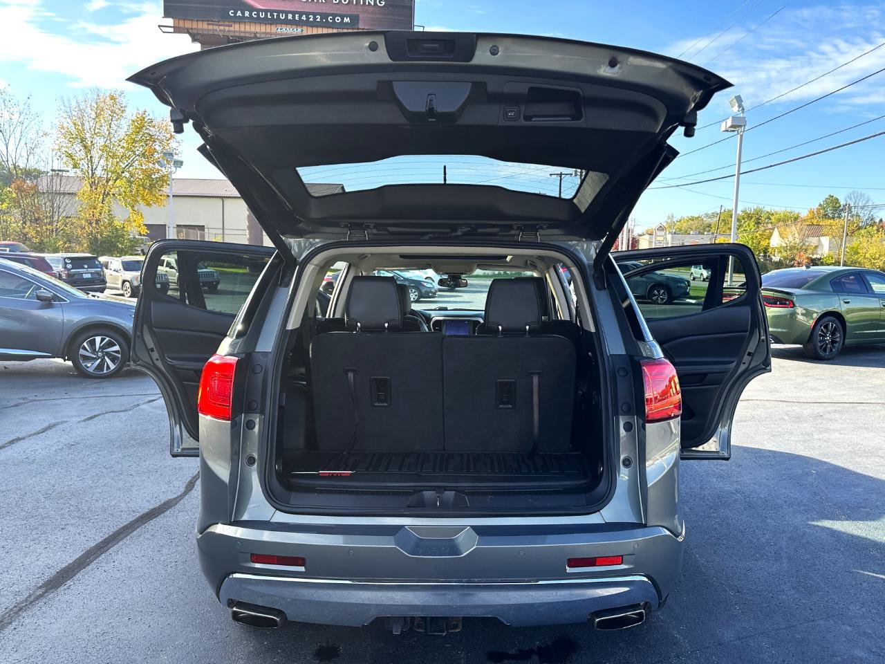 Used 2018 GMC Acadia Denali w/ Technology Package AWD/4WD image 37