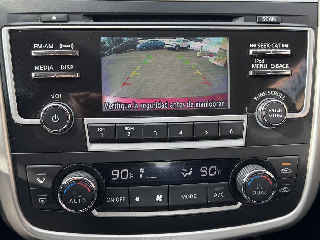 Used 2017 Nissan Altima 2.5 SV image 10