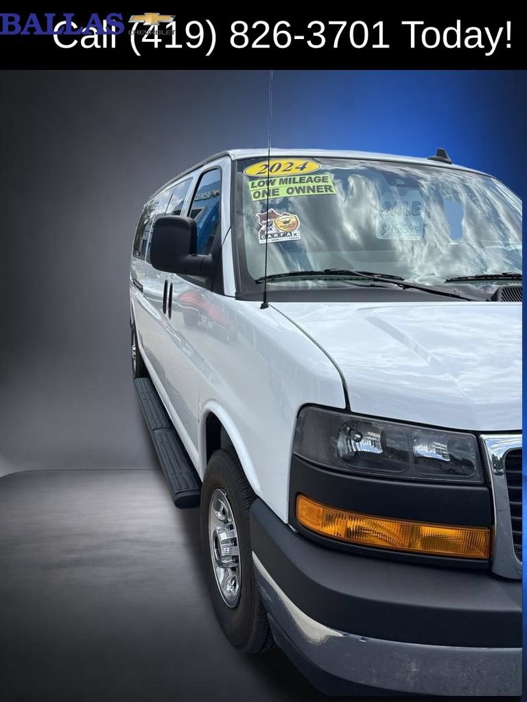 Used 2024 GMC Savana 3500 LT w/ LT Preferred Equipment Group RWD image 3
