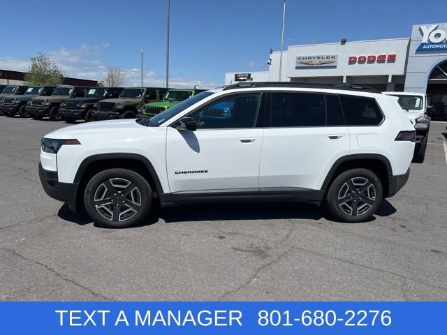 Used 2026 Jeep Cherokee Laredo AWD/4WD image 2
