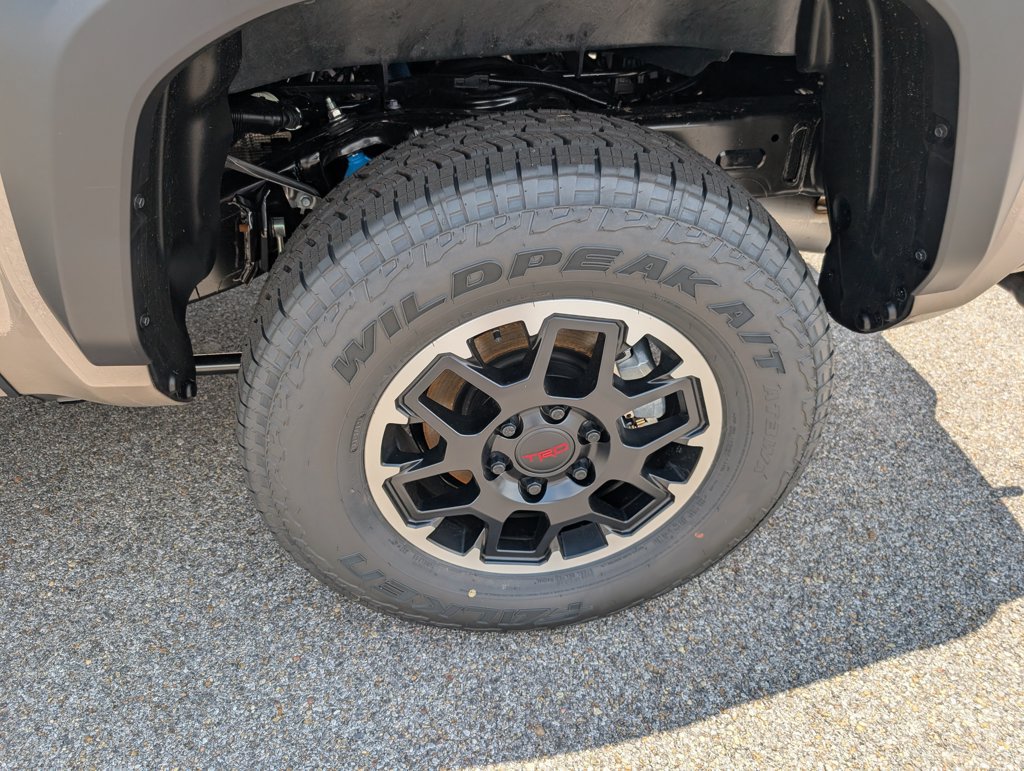 New 2026 Toyota Tacoma TRD Off-Road AWD/4WD image 32
