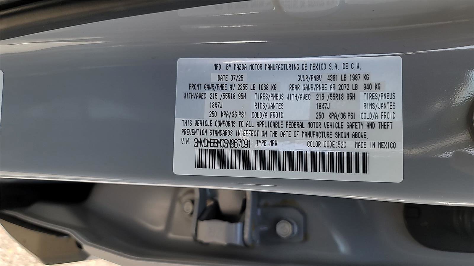 New 2025 MAZDA CX-30 AWD 2.5 S w/ Select Sport Pkg image 31