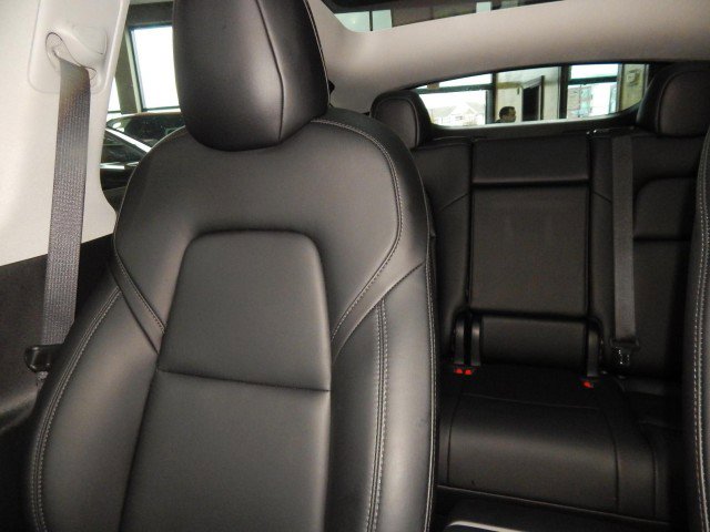 Used 2021 Tesla Model Y Performance image 28
