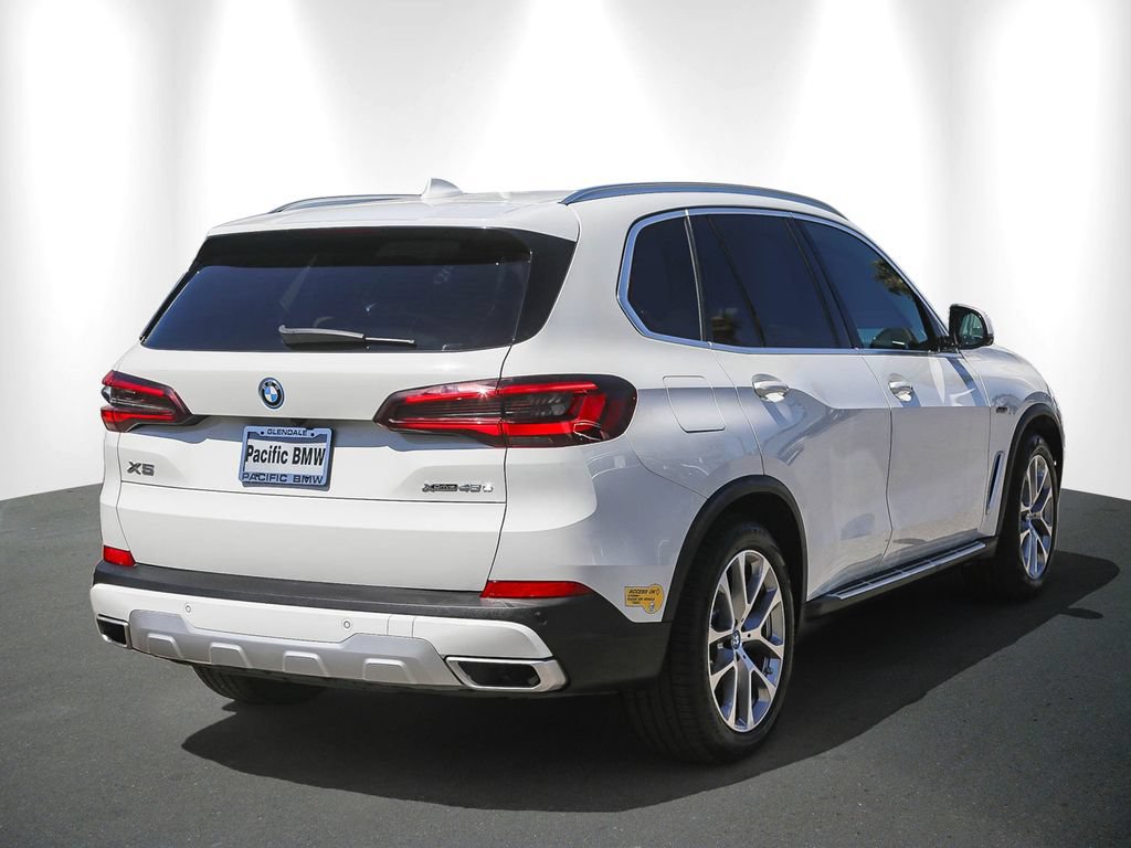 Used 2022 BMW X5 xDrive45e w/ Premium Package AWD/4WD image 6