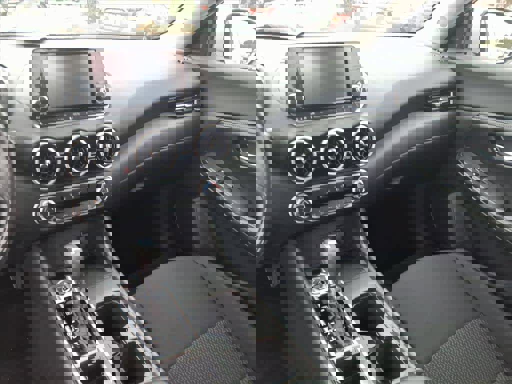 Certified 2020 Nissan Sentra S image 15