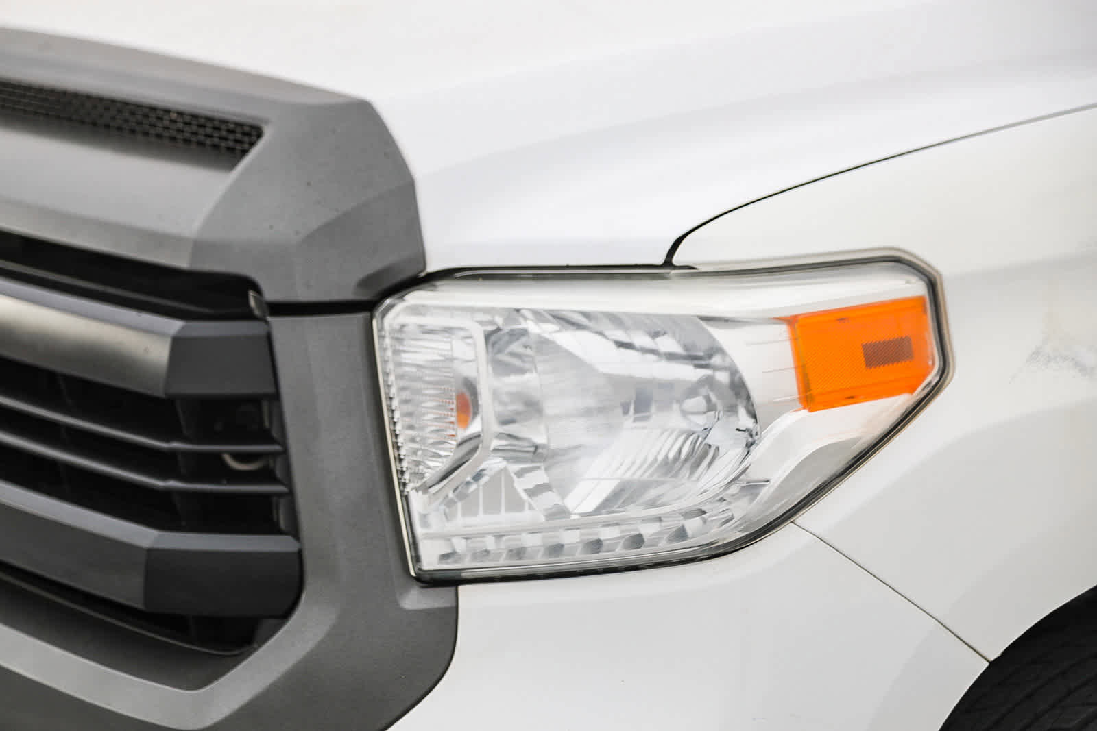 Used 2016 Toyota Tundra SR w/ Tow Package image 8