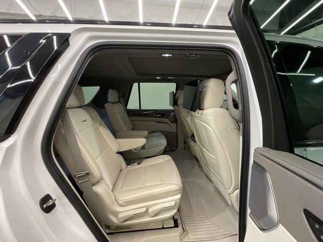 Used 2022 Cadillac Escalade Sport Platinum w/ LPO, ONYX Package AWD/4WD image 25