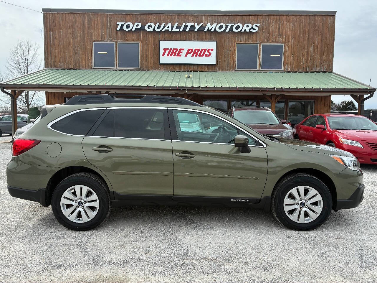Used 2016 Subaru Outback 2.5i Premium image 1