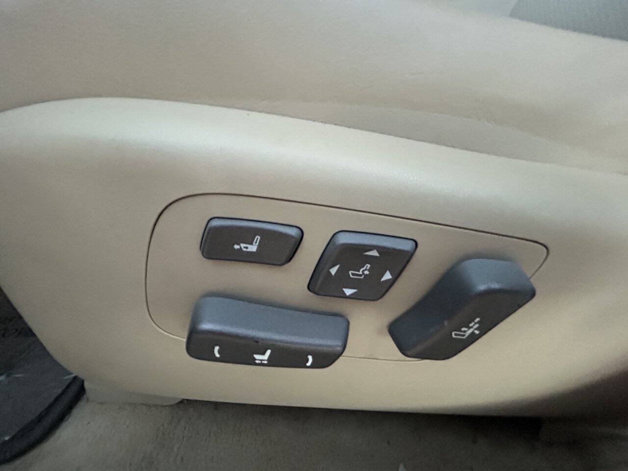Used 2010 Lexus LS 460 AWD image 34