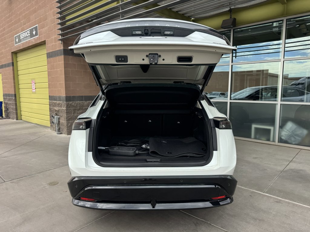 Used 2024 Nissan Ariya FWD image 38