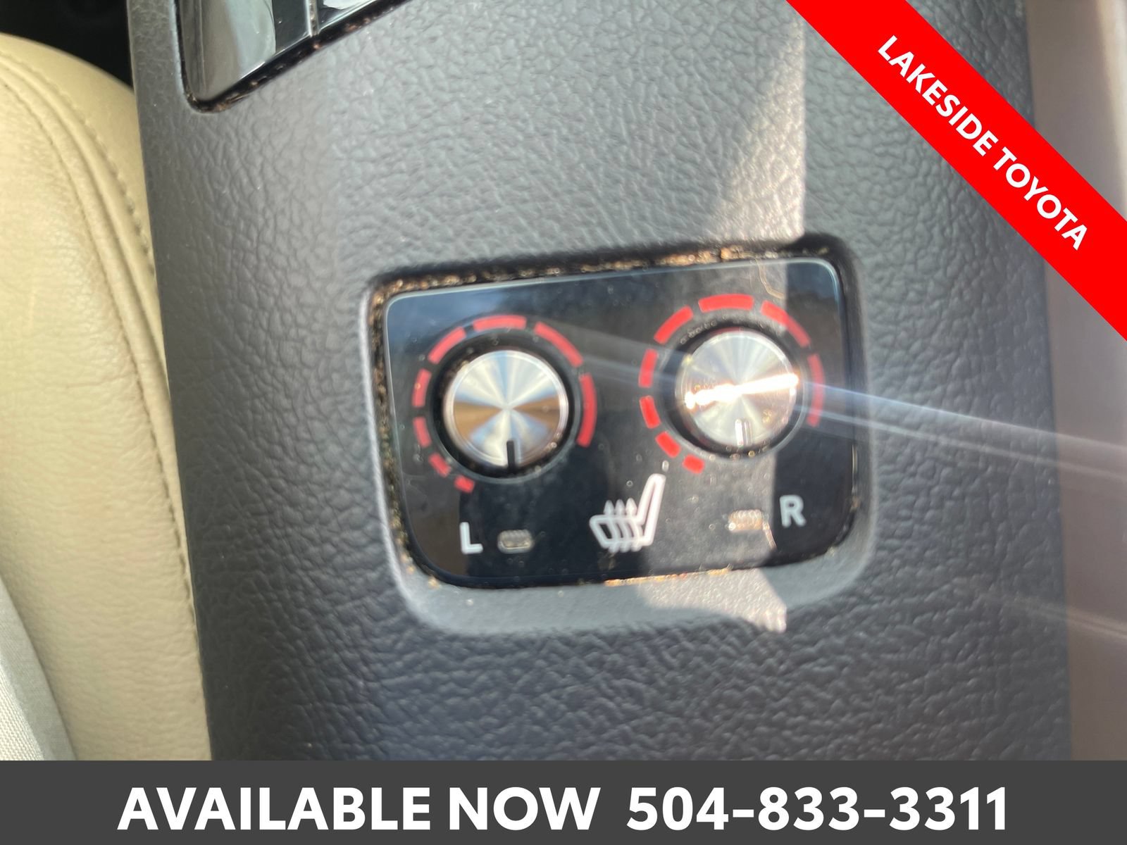 Used 2014 Toyota Avalon XLE FWD image 29
