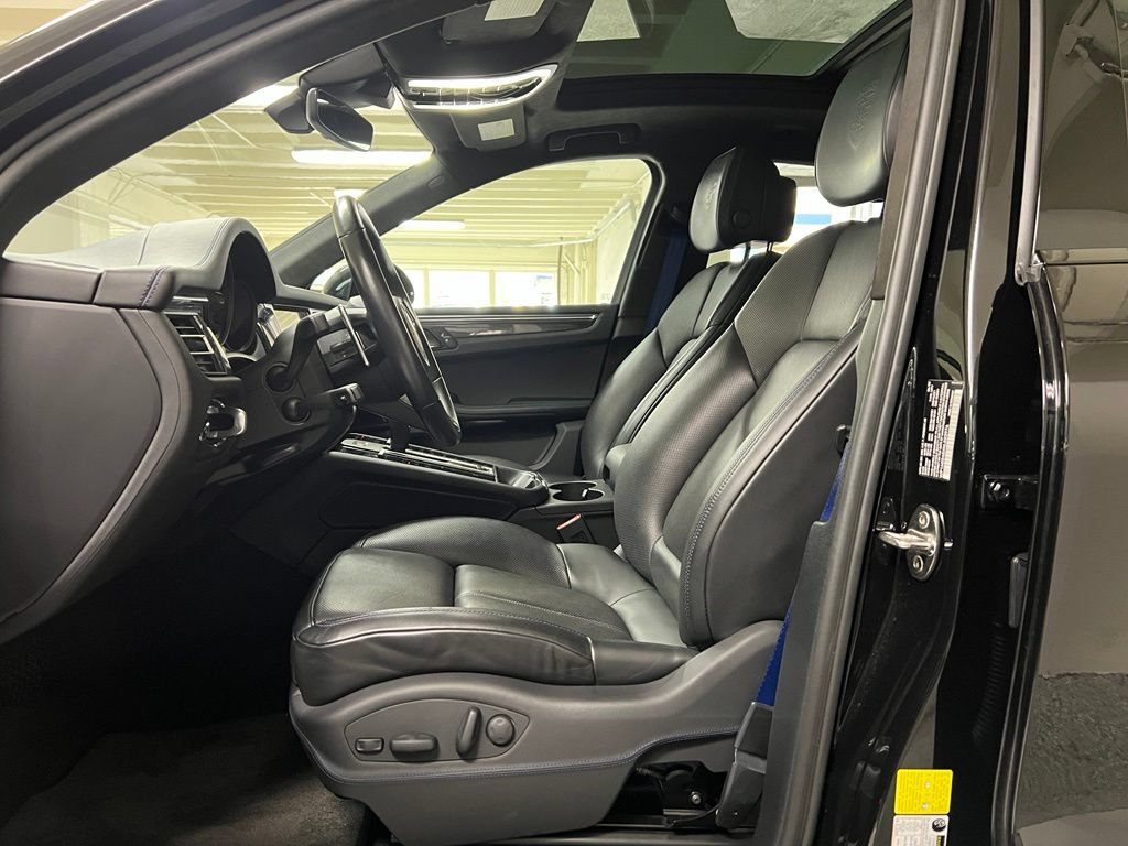 Used 2022 Porsche Macan S AWD/4WD image 12