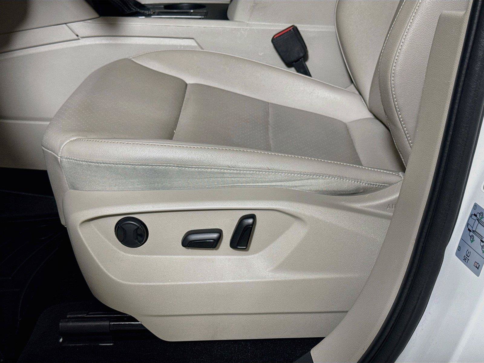 Used 2021 Volkswagen Atlas SE w/ Panoramic Sunroof Package FWD image 17