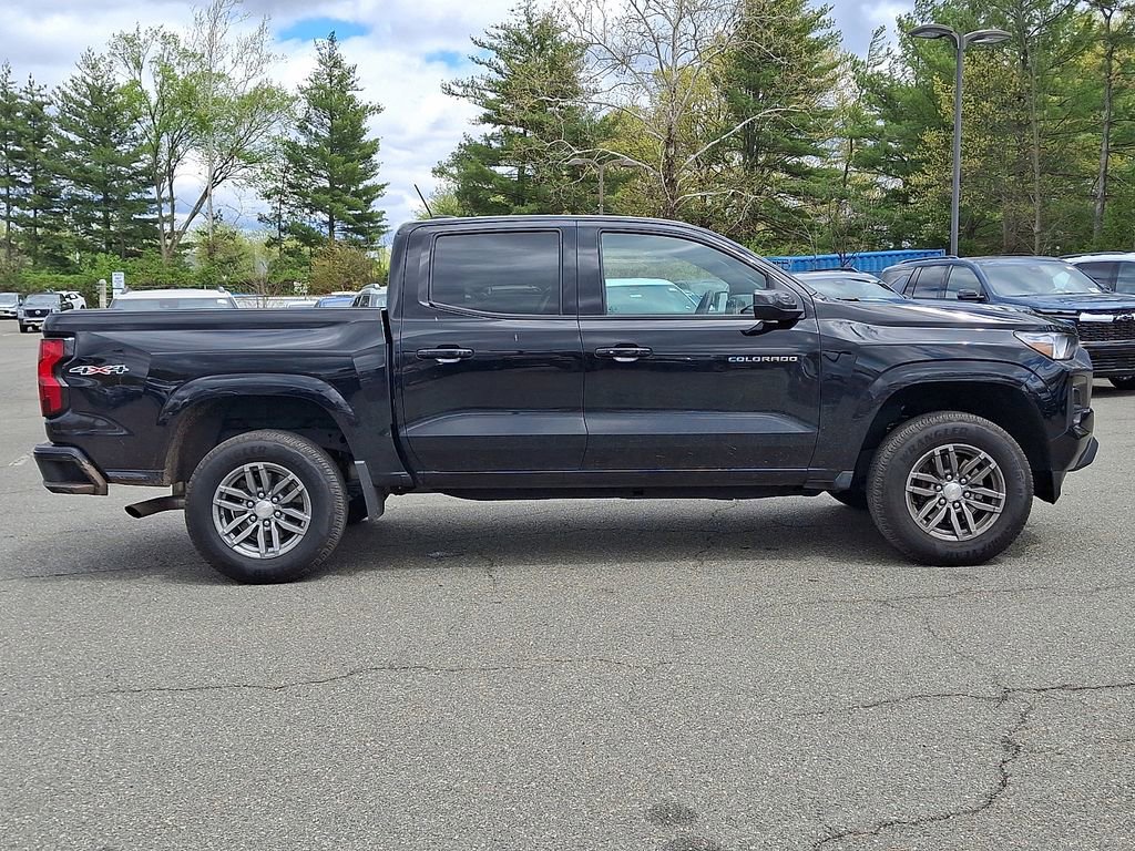Used 2023 Chevrolet Colorado LT image 8