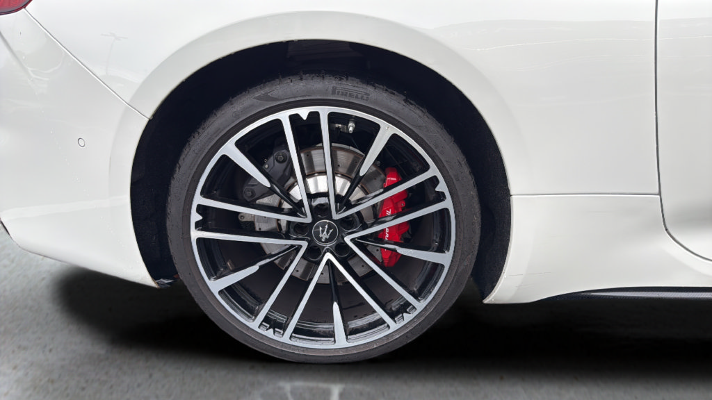 Used 2024 Maserati GranTurismo Trofeo AWD/4WD image 14