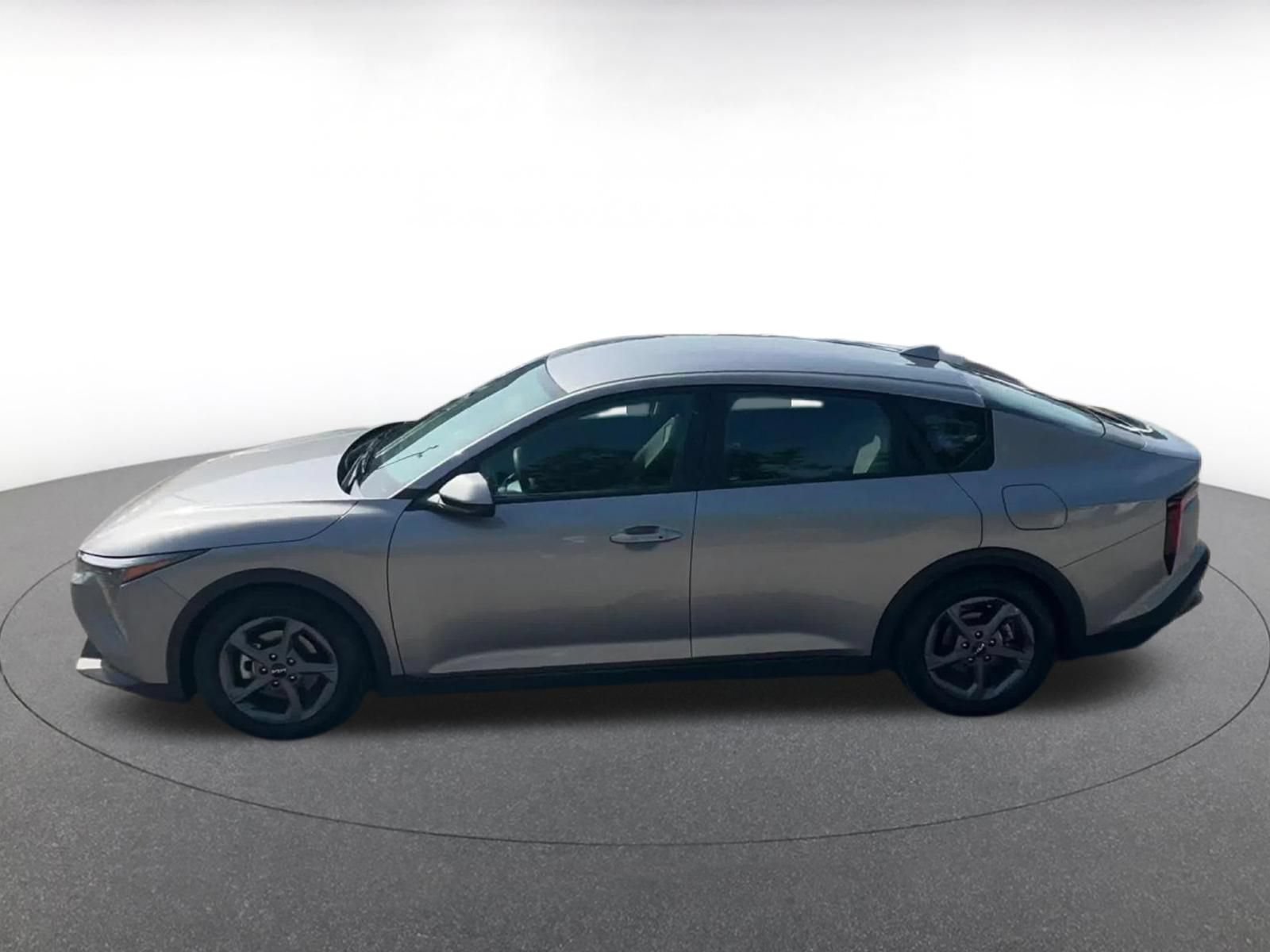 Used 2025 Kia K4 FWD image 9