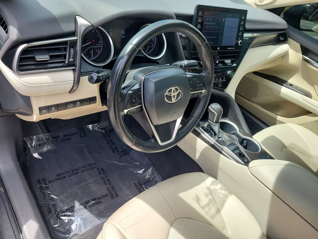 Used 2021 Toyota Camry XLE w/ Navigation Package FWD image 8