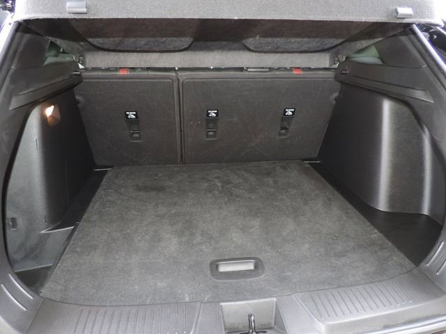 Used 2025 Chevrolet Trax RS w/ Sunroof Package FWD image 24