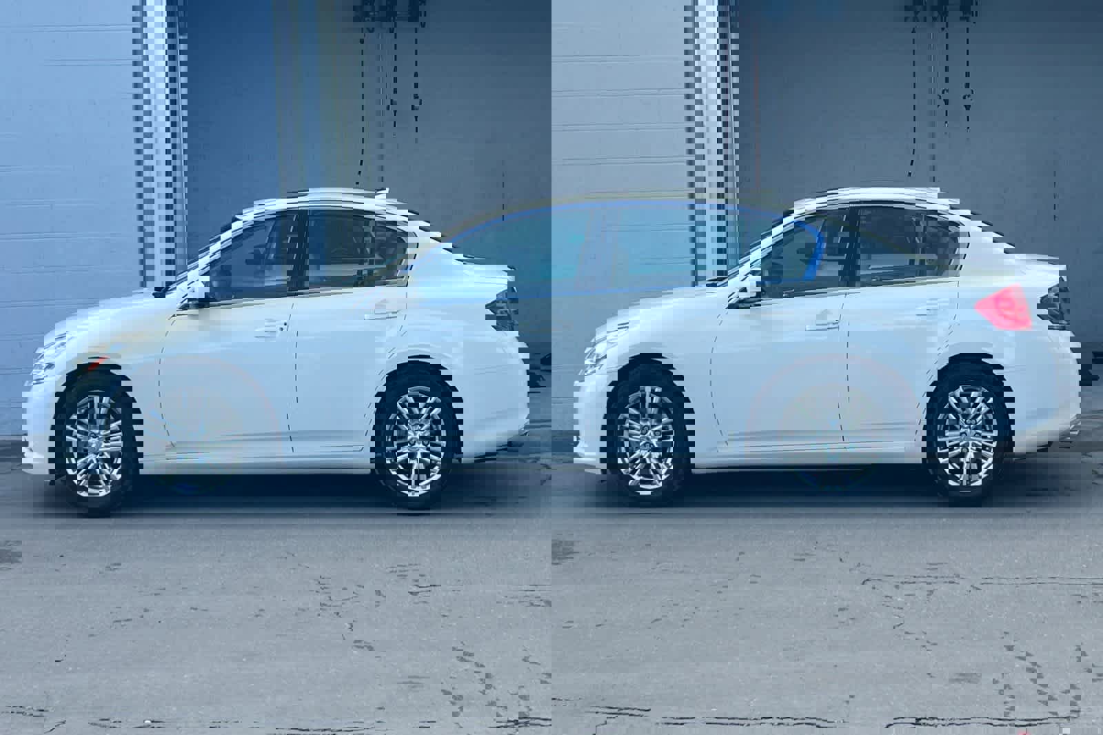 Used 2010 INFINITI G37 Journey w/ Premium Pkg image 6