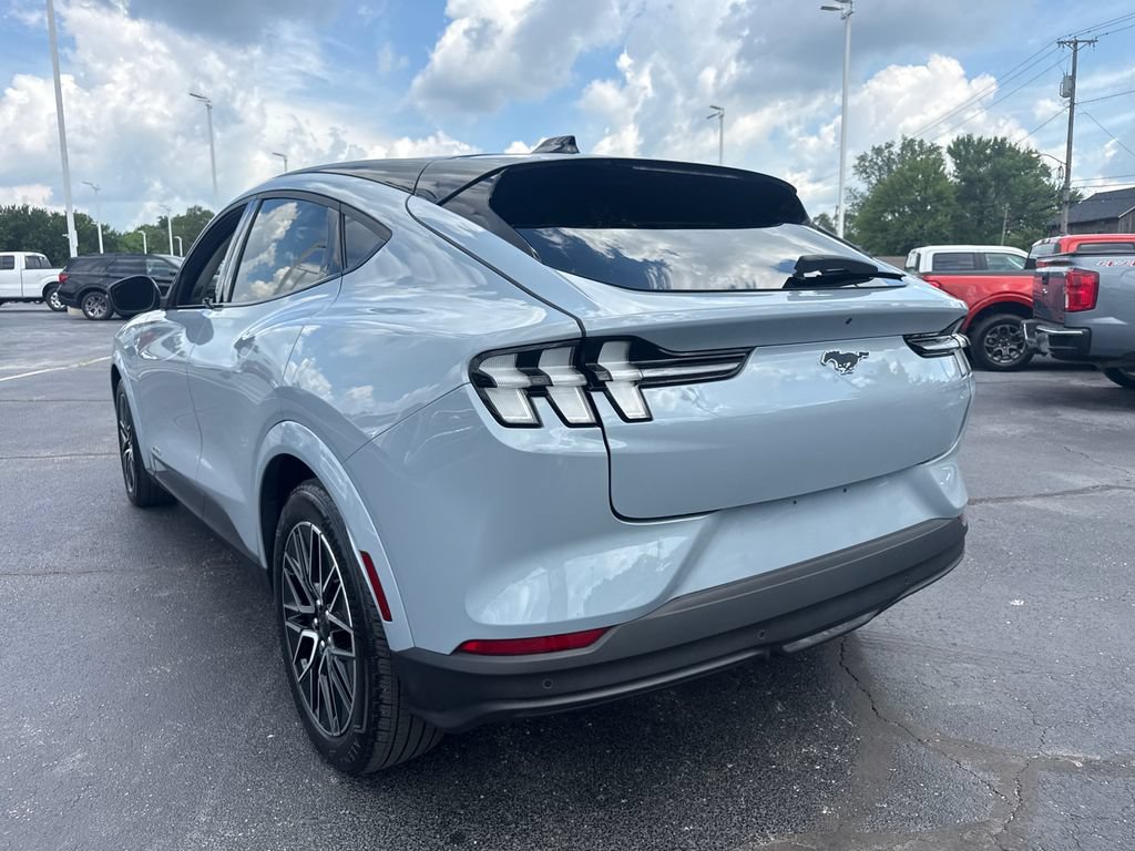 Used 2025 Ford Mustang Mach-E Premium AWD/4WD image 9