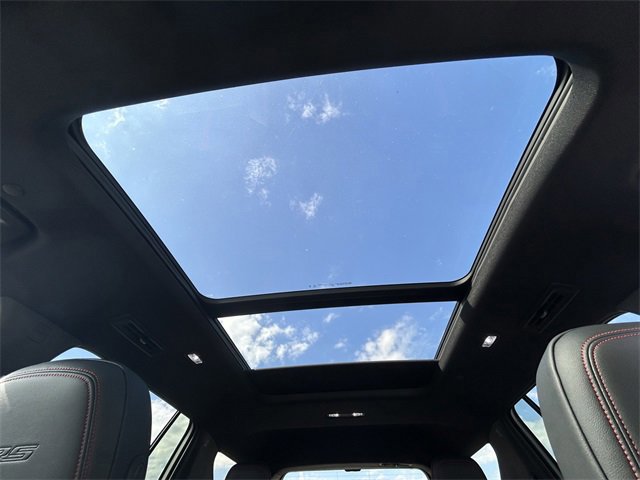 New 2026 Chevrolet Traverse RS w/ LPO, Floor Liner Package image 33