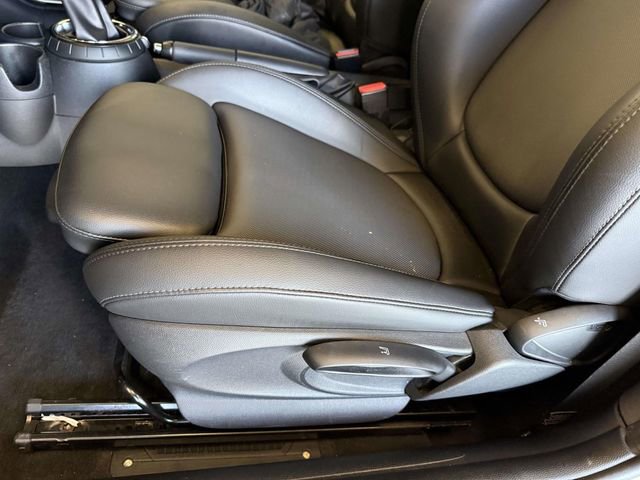 Used 2014 MINI Cooper S image 3