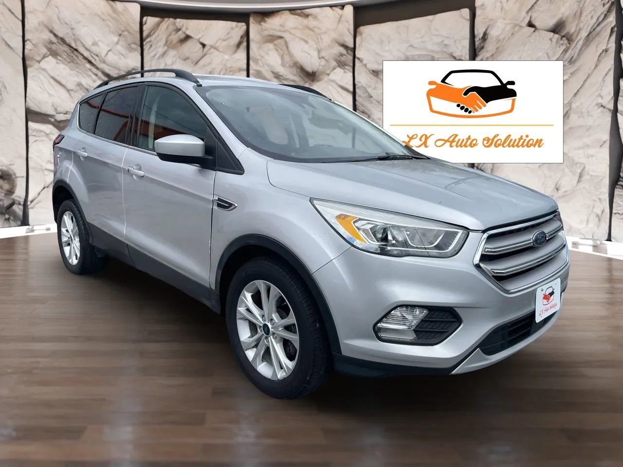 Used 2019 Ford Escape SEL FWD image 1