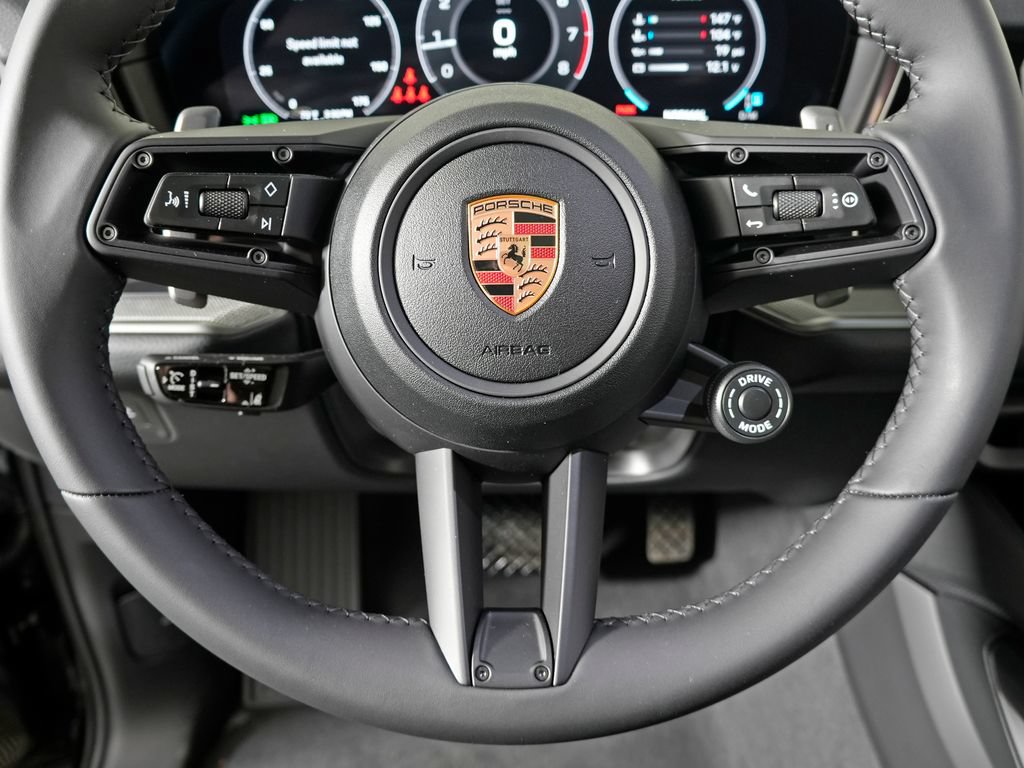 Certified 2026 Porsche Cayenne Coupe AWD/4WD image 23