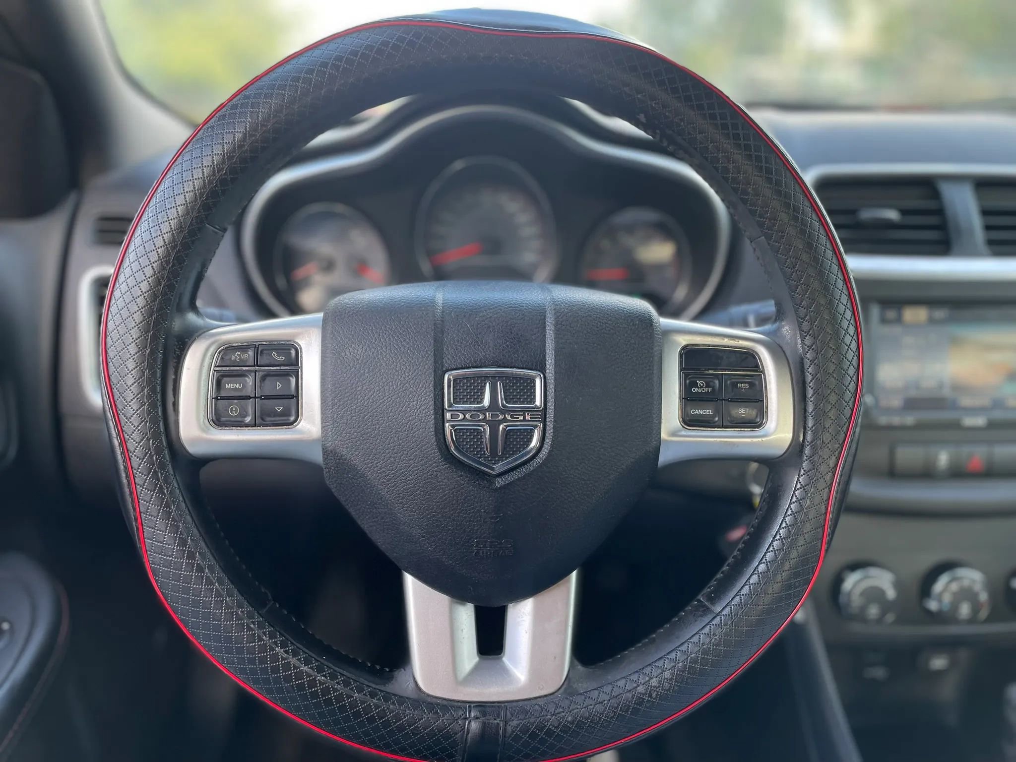 Used 2011 Dodge Avenger FWD image 15