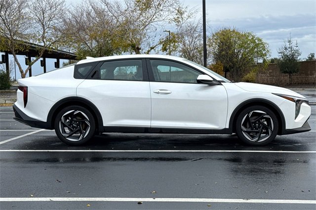Certified 2025 Kia K4 EX image 3