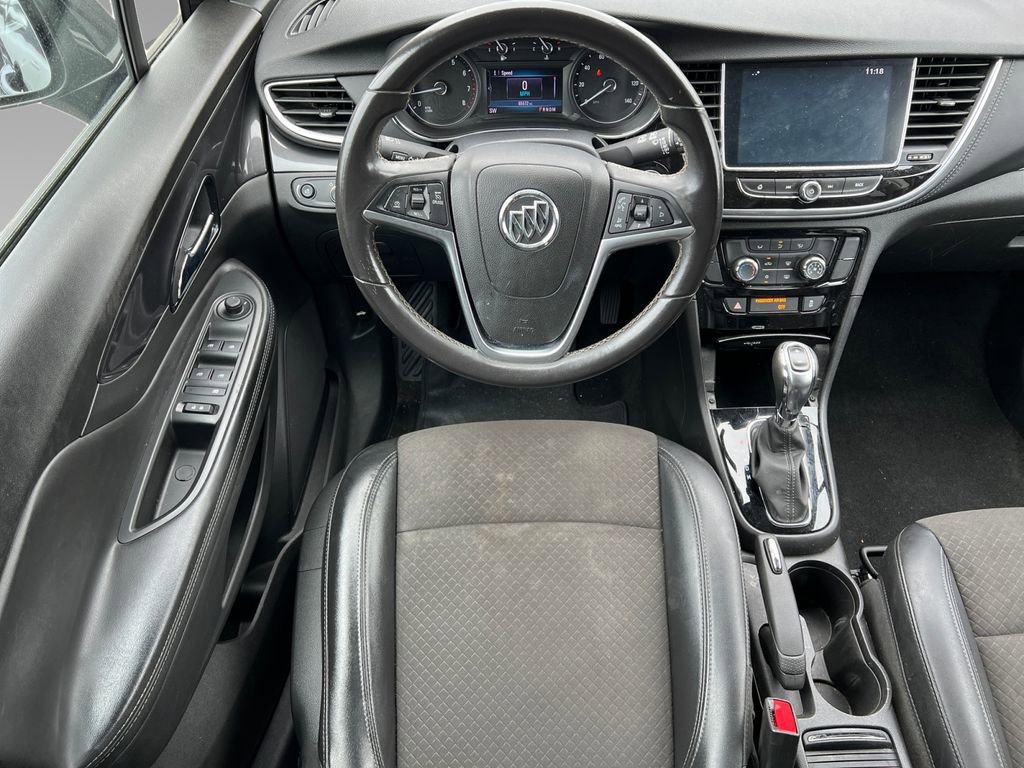 Used 2021 Buick Encore Preferred image 21