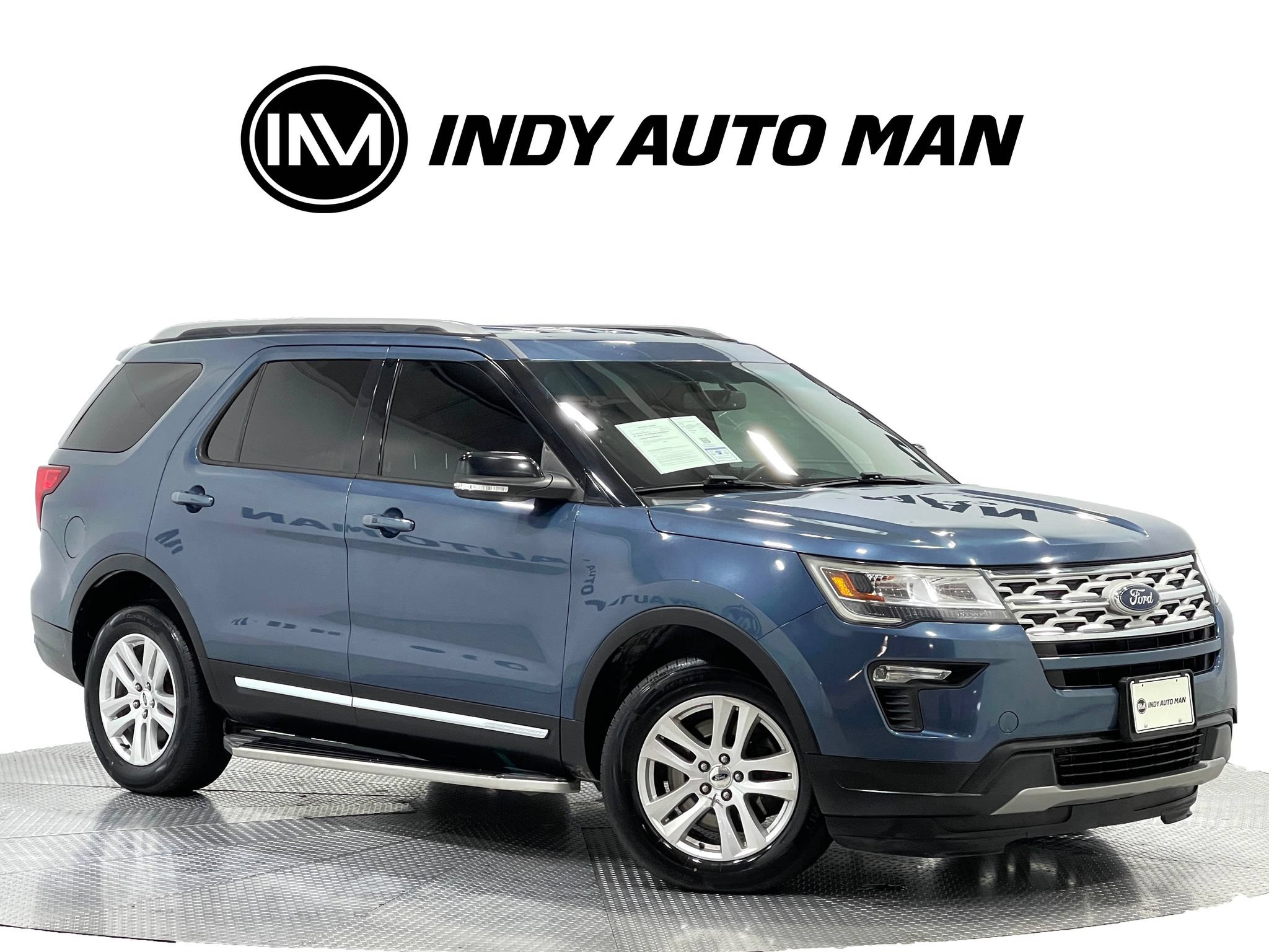 Used 2018 Ford Explorer XLT w/ Equipment Group 201A AWD/4WD image 2