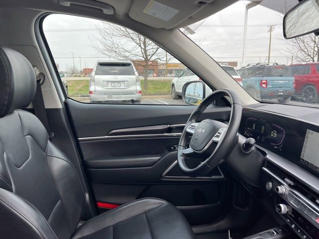 Certified 2025 Kia Telluride S image 41