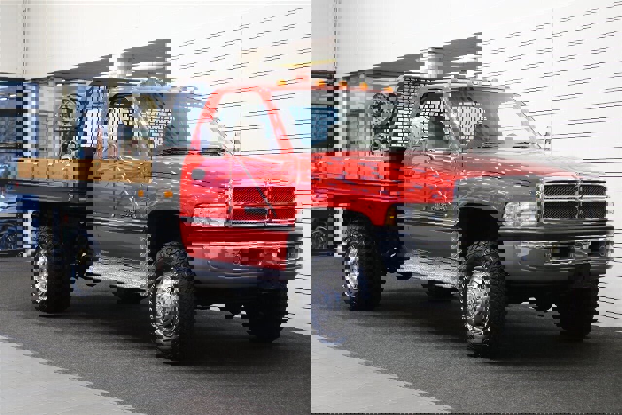 Used 1995 Dodge Ram 3500 Truck 4x4 Regular Cab image 2