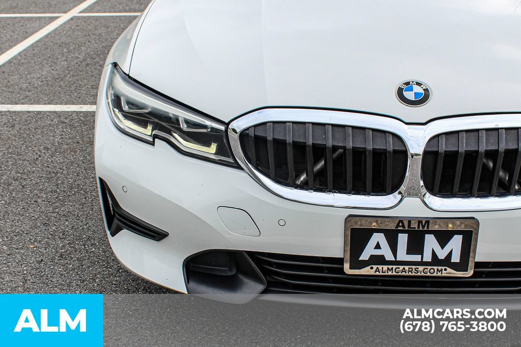Used 2020 BMW 330i Sedan w/ Convenience Package RWD image 11