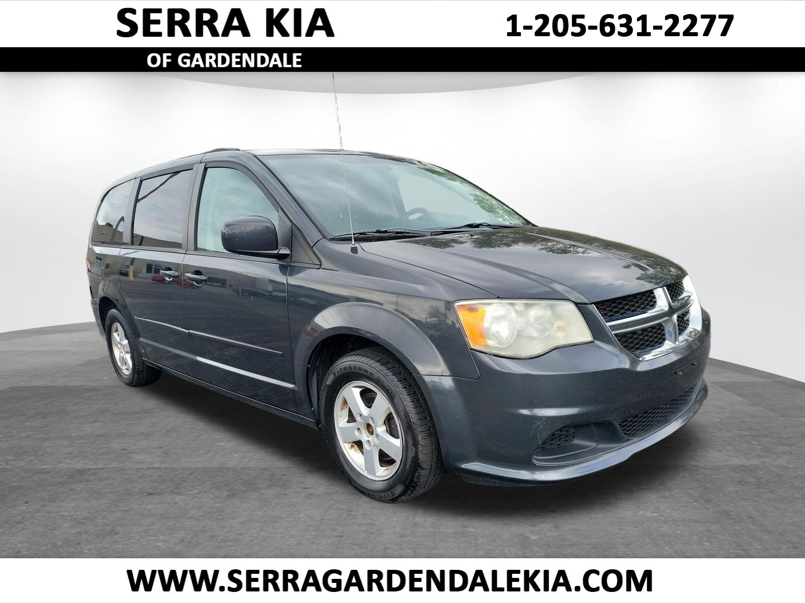 Used 2012 Dodge Grand Caravan SXT FWD image 1