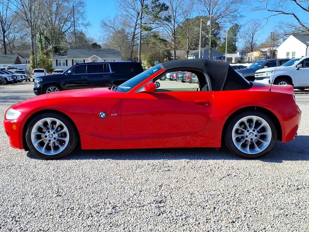 Used 2005 BMW Z4 2.5i image 4