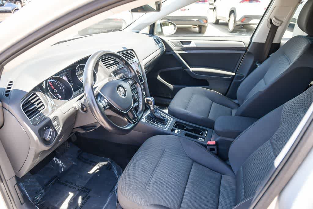 Used 2019 Volkswagen e-Golf SE FWD image 16