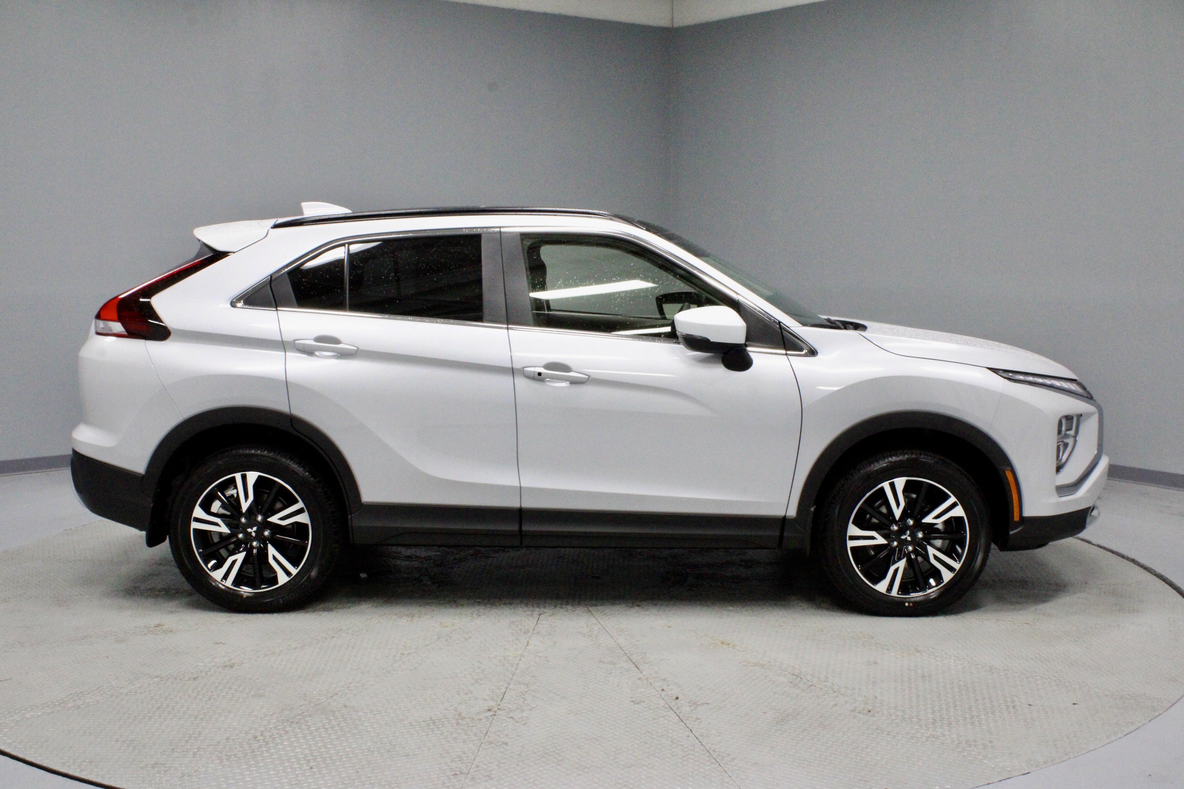 New 2026 Mitsubishi Eclipse Cross SE image 9