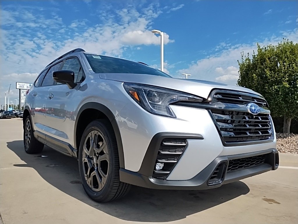 New 2025 Subaru Ascent Bronze Edition image 4